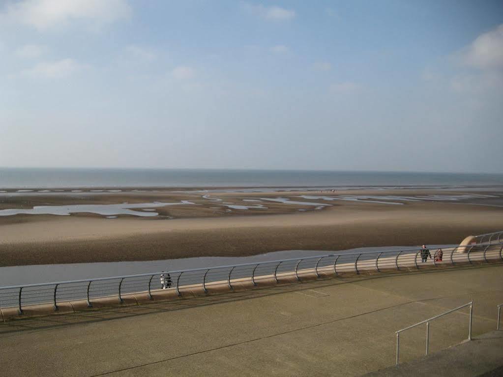 Deneside Guest House Blackpool Dış mekan fotoğraf